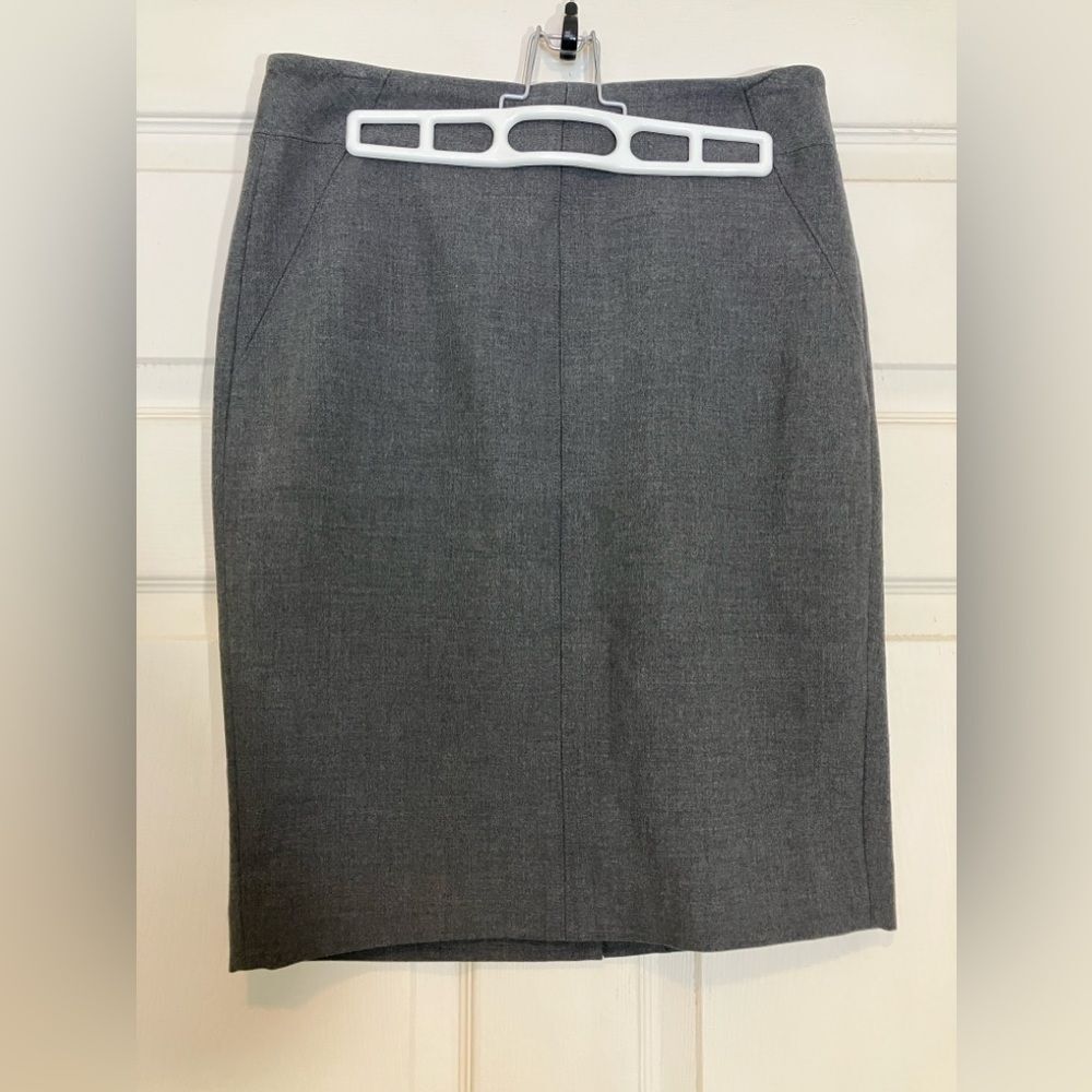Ann Taylor Loft, charcoal, gray mini skirt, size 2, excellent condition